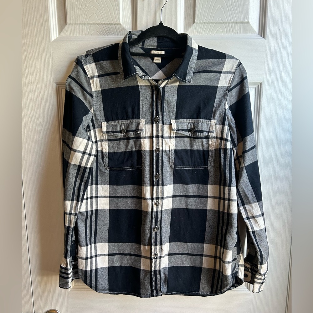 Cotton Navy and white women’s flannel - J. Crew - size M
